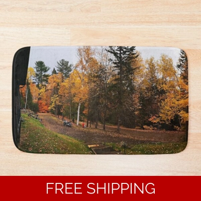 Le Studio Bath Mat October 2019 Fall